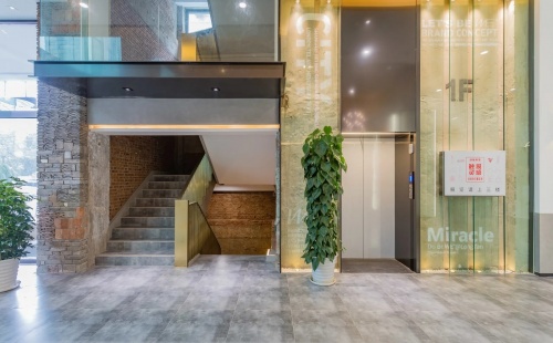 德必光明WE文化创意中心|德必龙潭WE电梯间